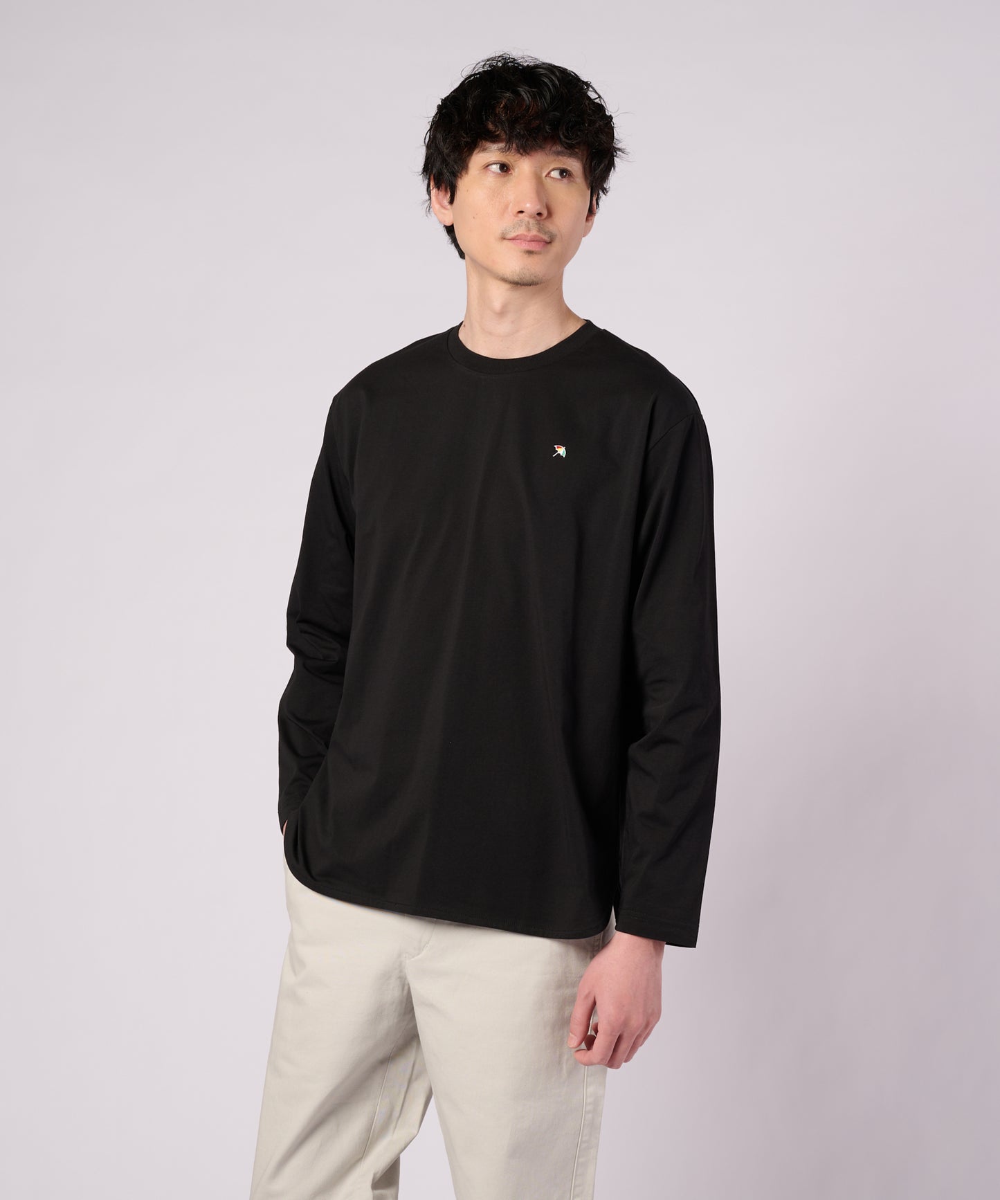 シェア ラウンドヘム ロングスリーブTシャツ