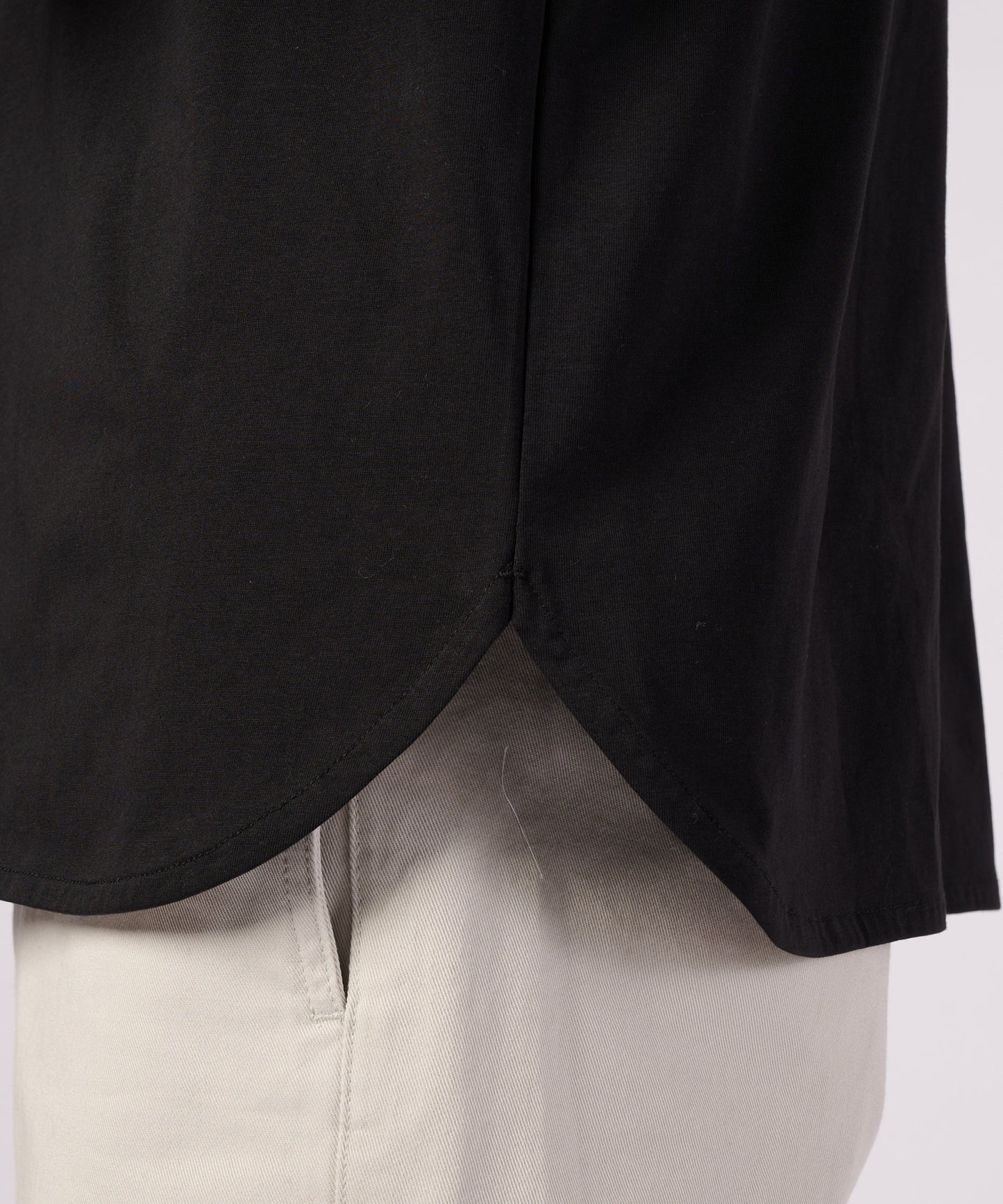 シェア ラウンドヘム ロングスリーブTシャツ