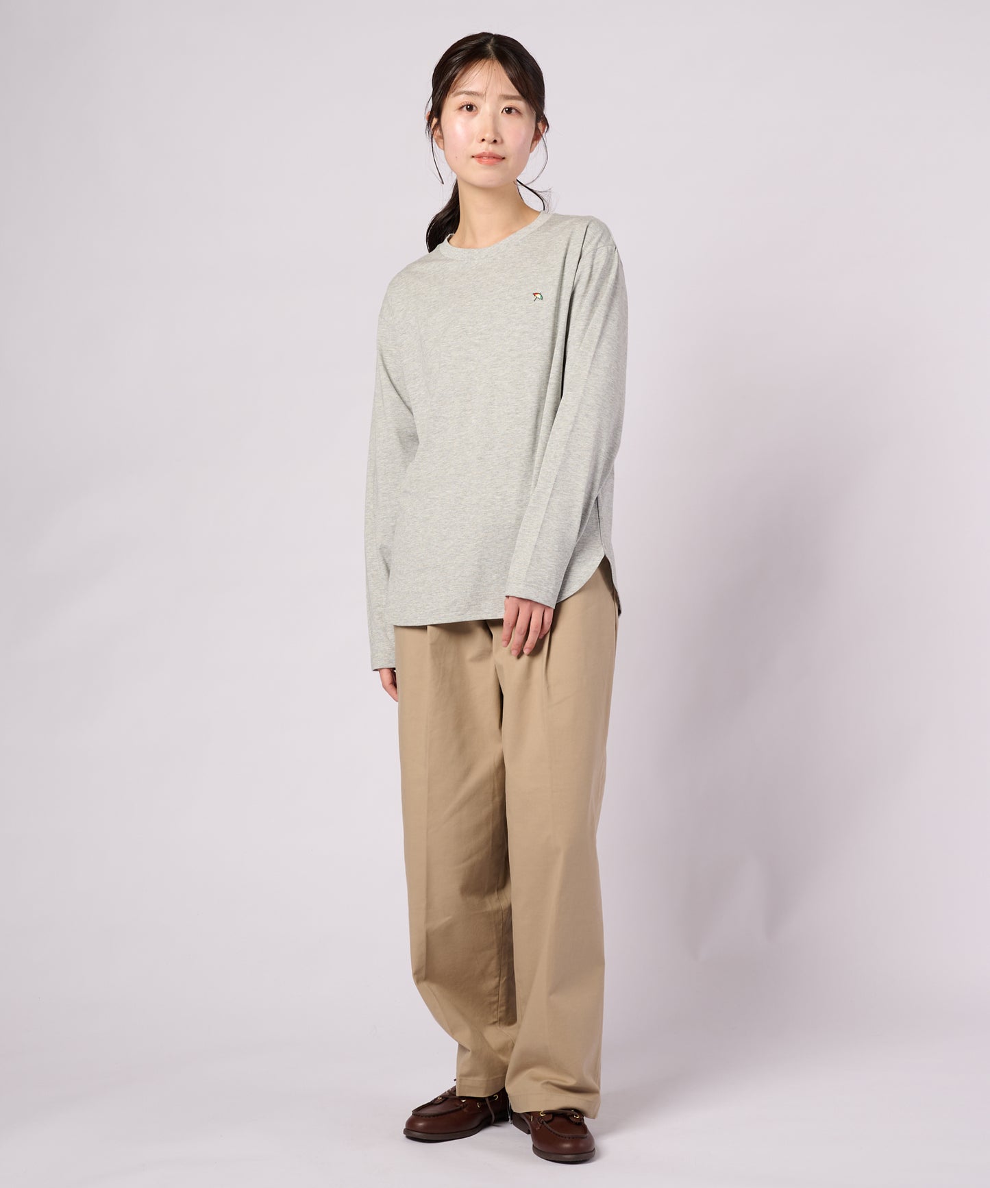 シェア ラウンドヘム ロングスリーブTシャツ