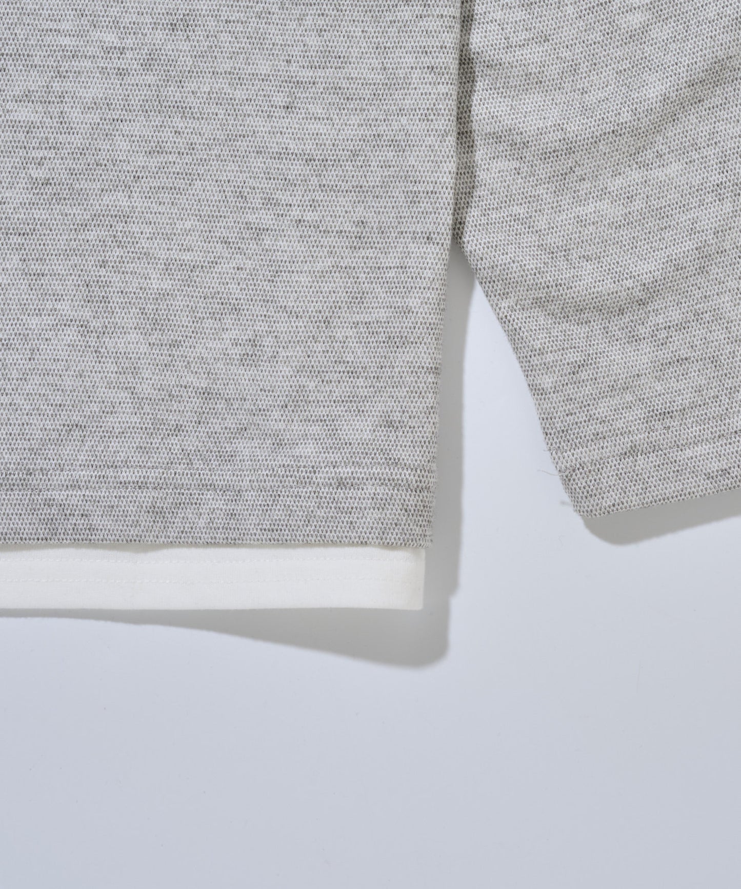 メランジスムース フェイクレイヤード キーネックプルオーバー