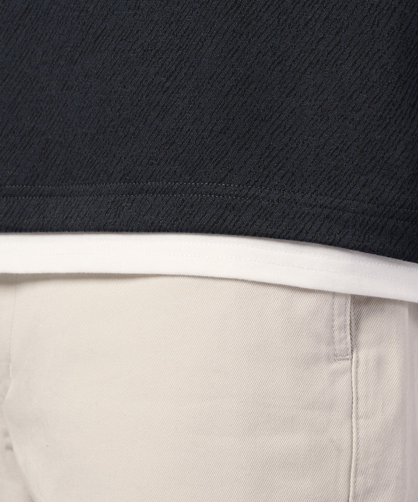 ジャガードダンボール フェイクレイヤード キーネックプルオーバー