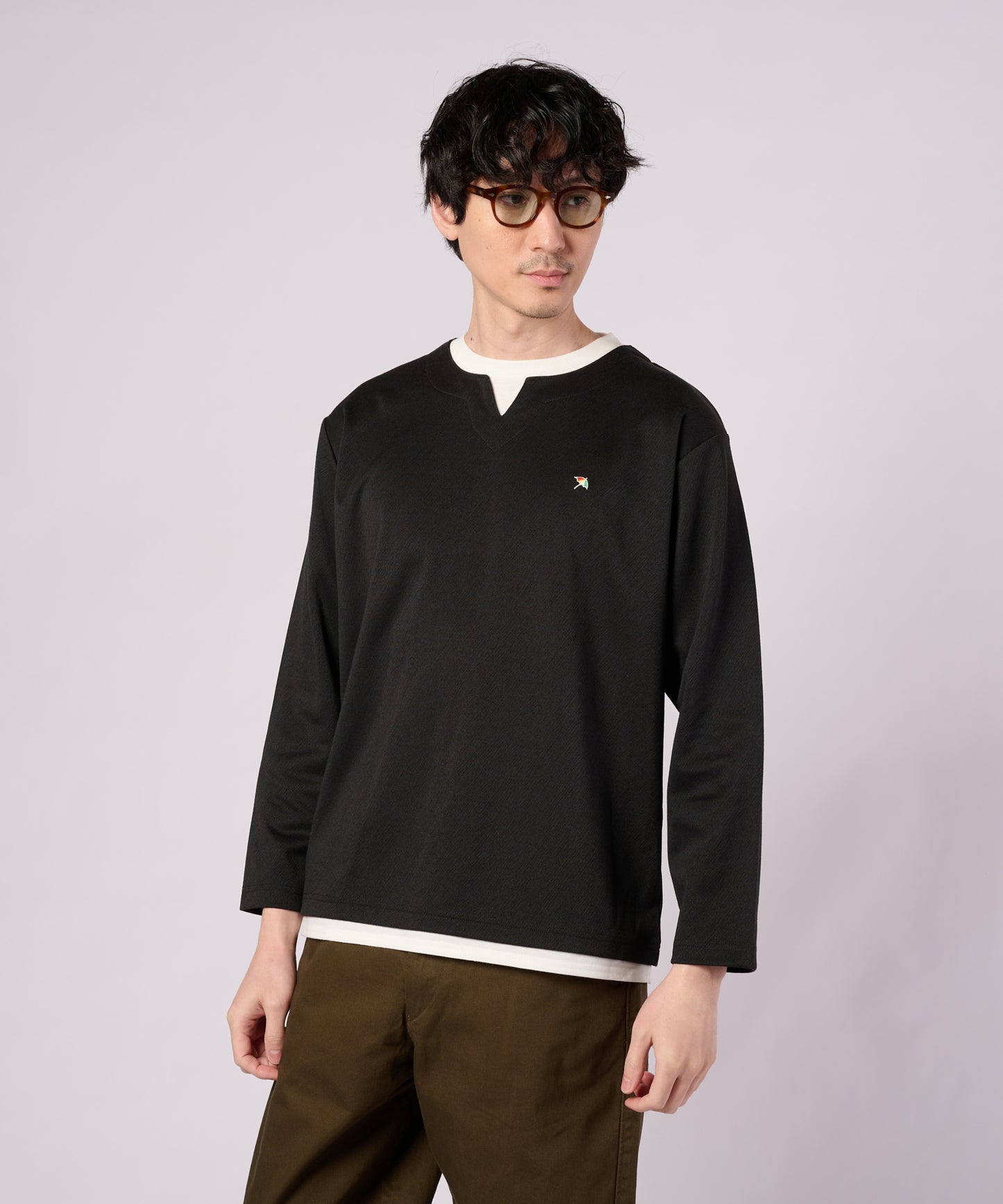 ジャガードダンボール フェイクレイヤード キーネックプルオーバー