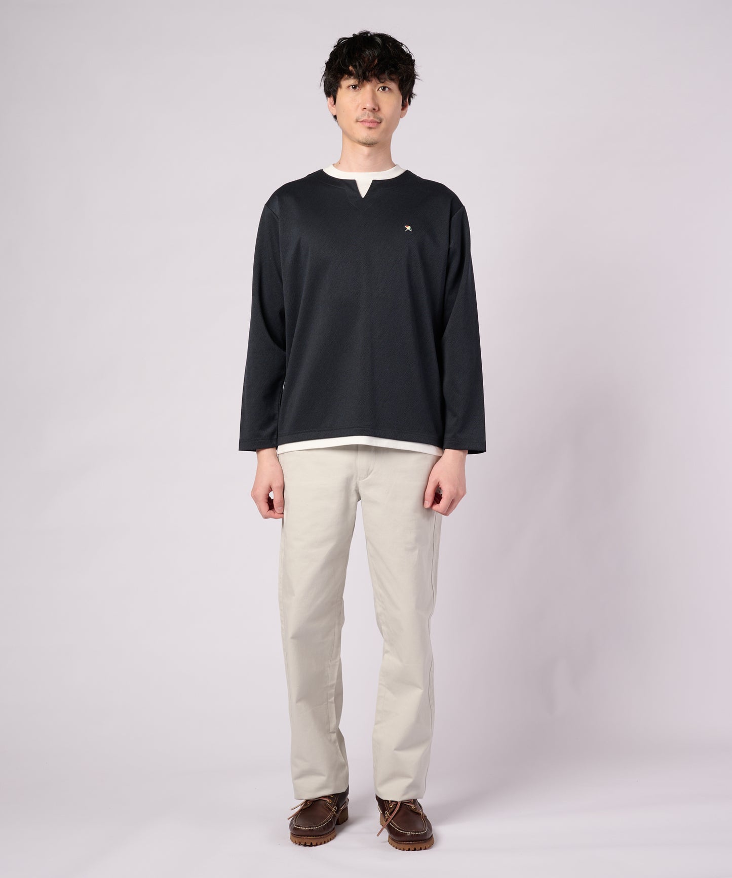 ジャガードダンボール フェイクレイヤード キーネックプルオーバー