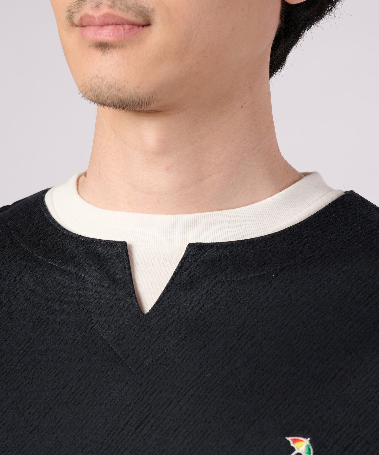 ジャガードダンボール フェイクレイヤード キーネックプルオーバー