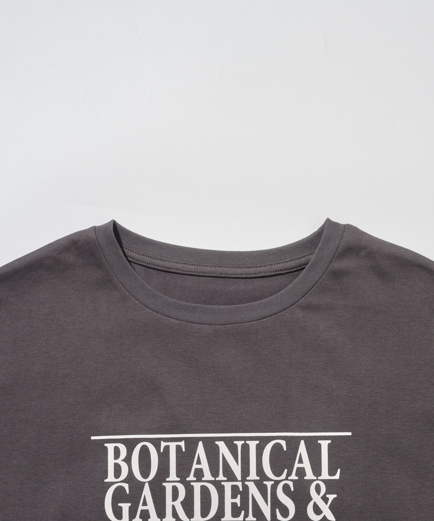 ロゴグラフィック ロングスリーブTシャツ