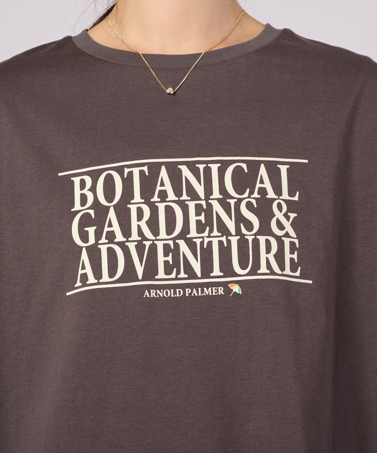 【ポイントUP対象】ロゴグラフィック ロングスリーブTシャツ