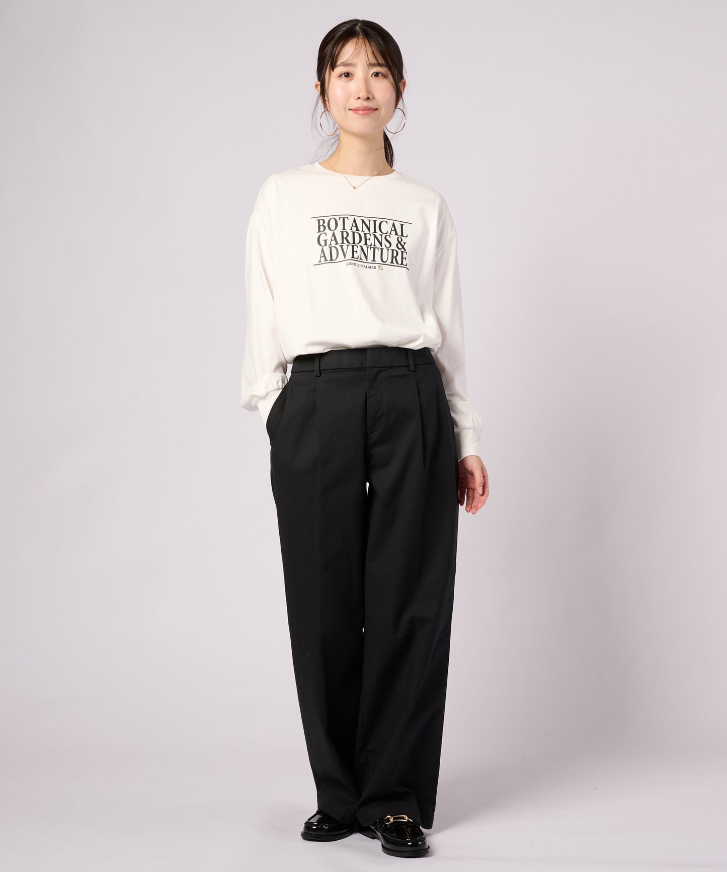 【ポイントUP対象】ロゴグラフィック ロングスリーブTシャツ