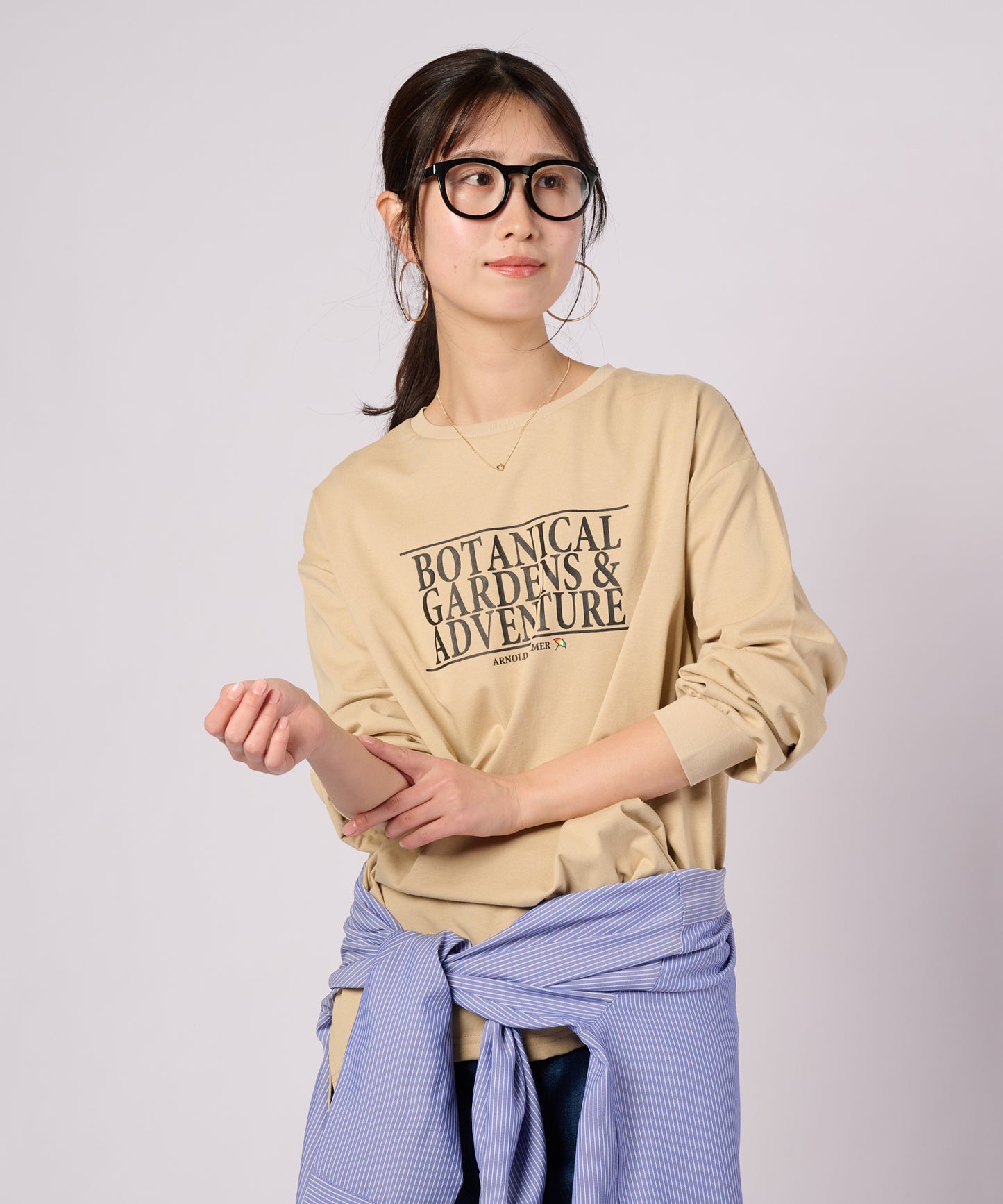 【ポイントUP対象】ロゴグラフィック ロングスリーブTシャツ