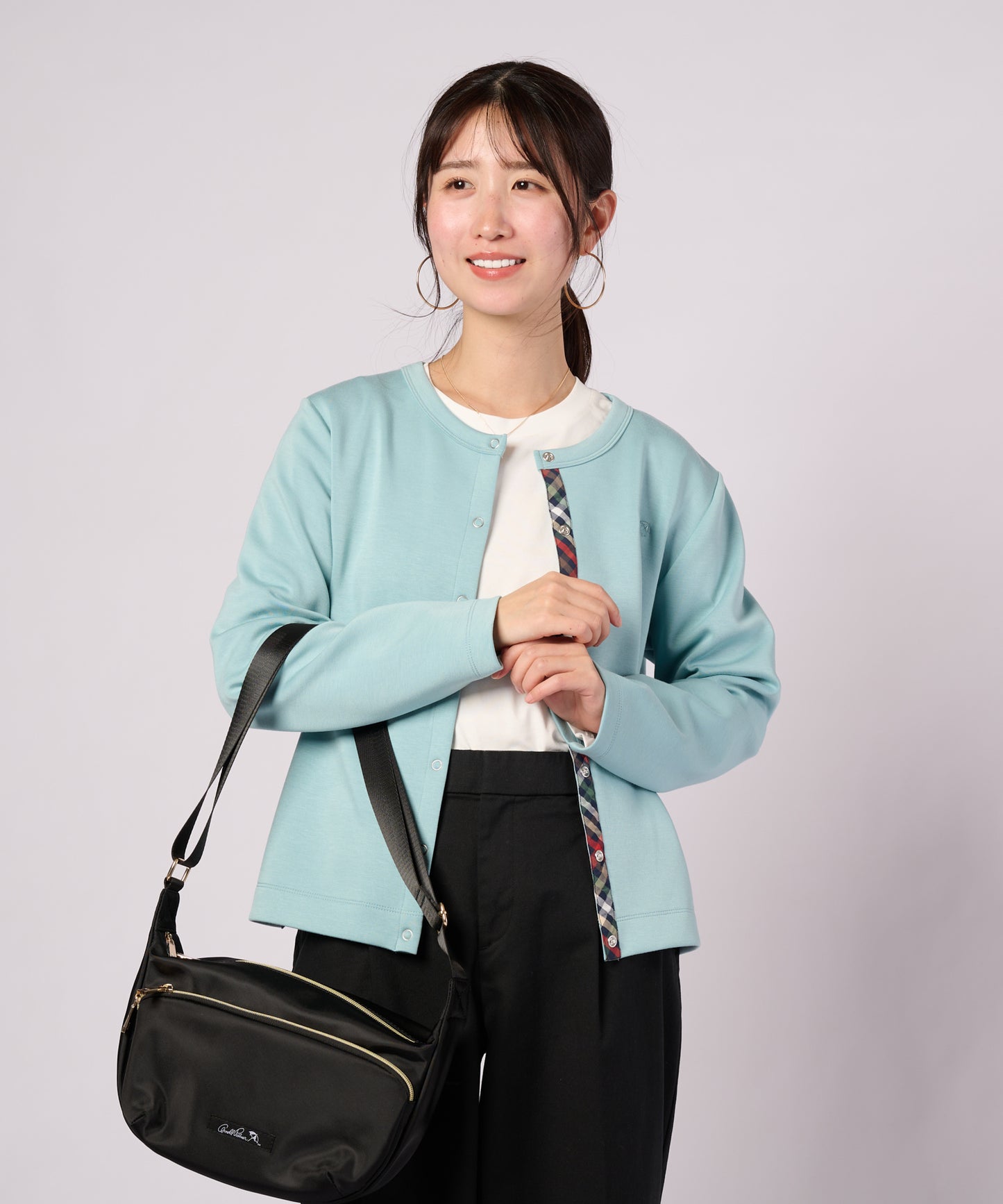 カットポンチ コンパクトカーデ