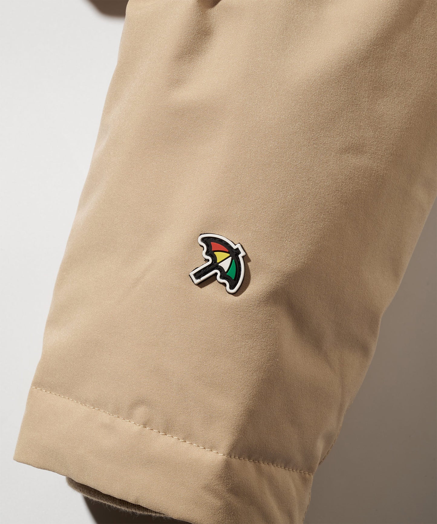 アンブレラスペック シェア フーデッド ダウンジャケット