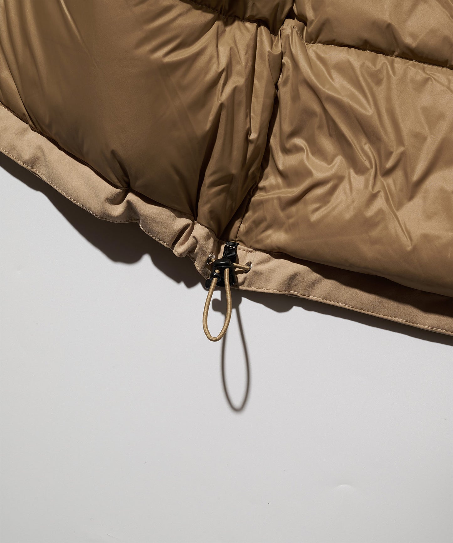 アンブレラスペック シェア フーデッド ダウンジャケット