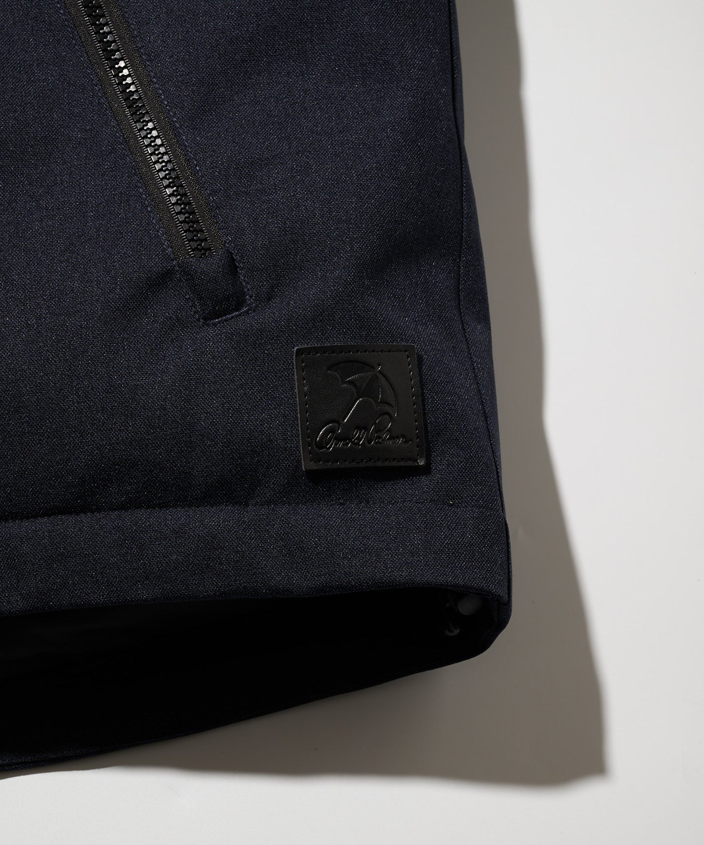 アンブレラスペック フードダウンジャケット