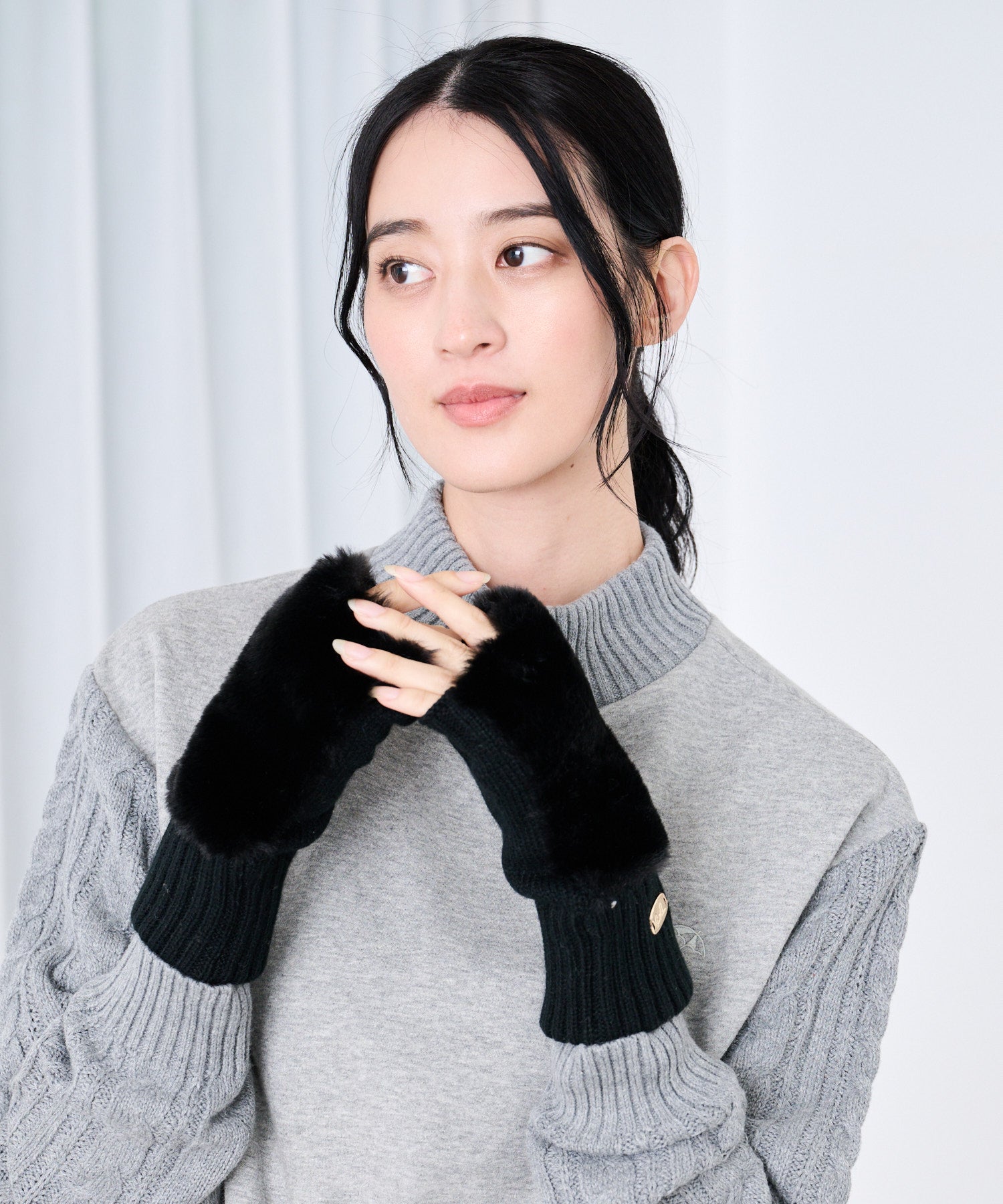 【希少】NEIGHBORHOOD フェイクファー S 黒 19AW 完売品 美品 フェイクファー フィンガーレス グローブ（手袋/レディース