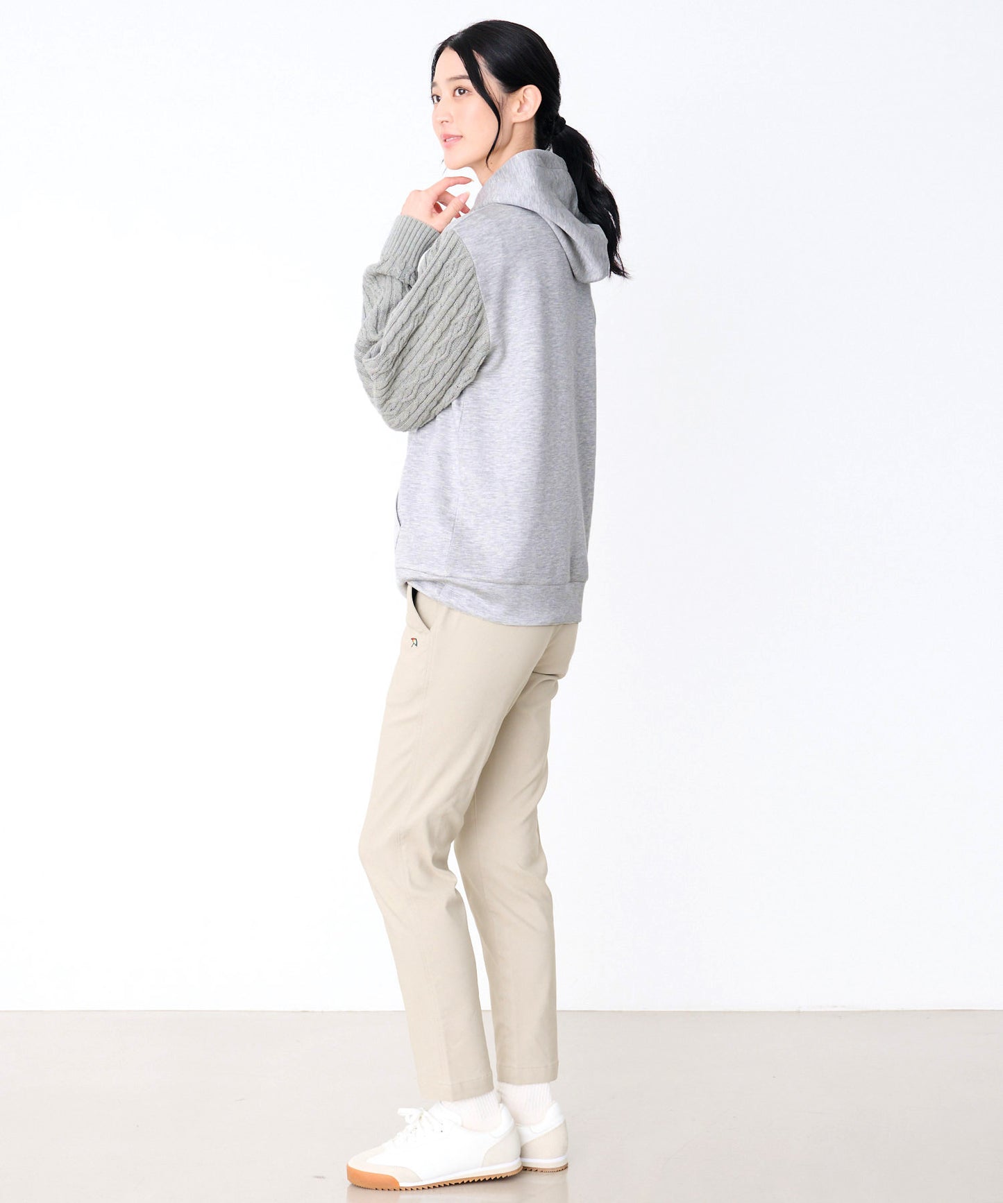スウェット×ニット シェア ドッキングフーディ