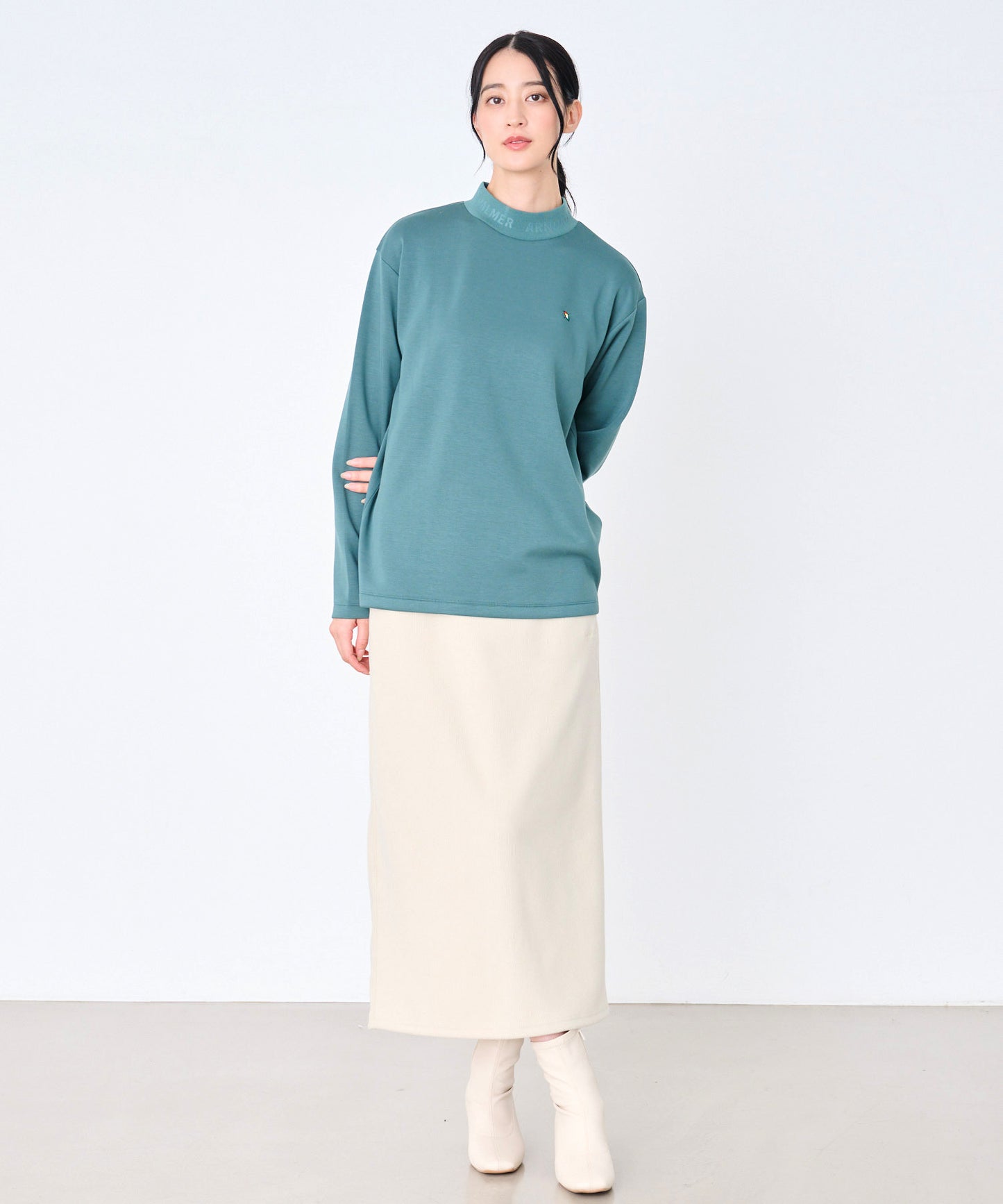 シルキーダンボールニット シェア ロゴプルオーバー