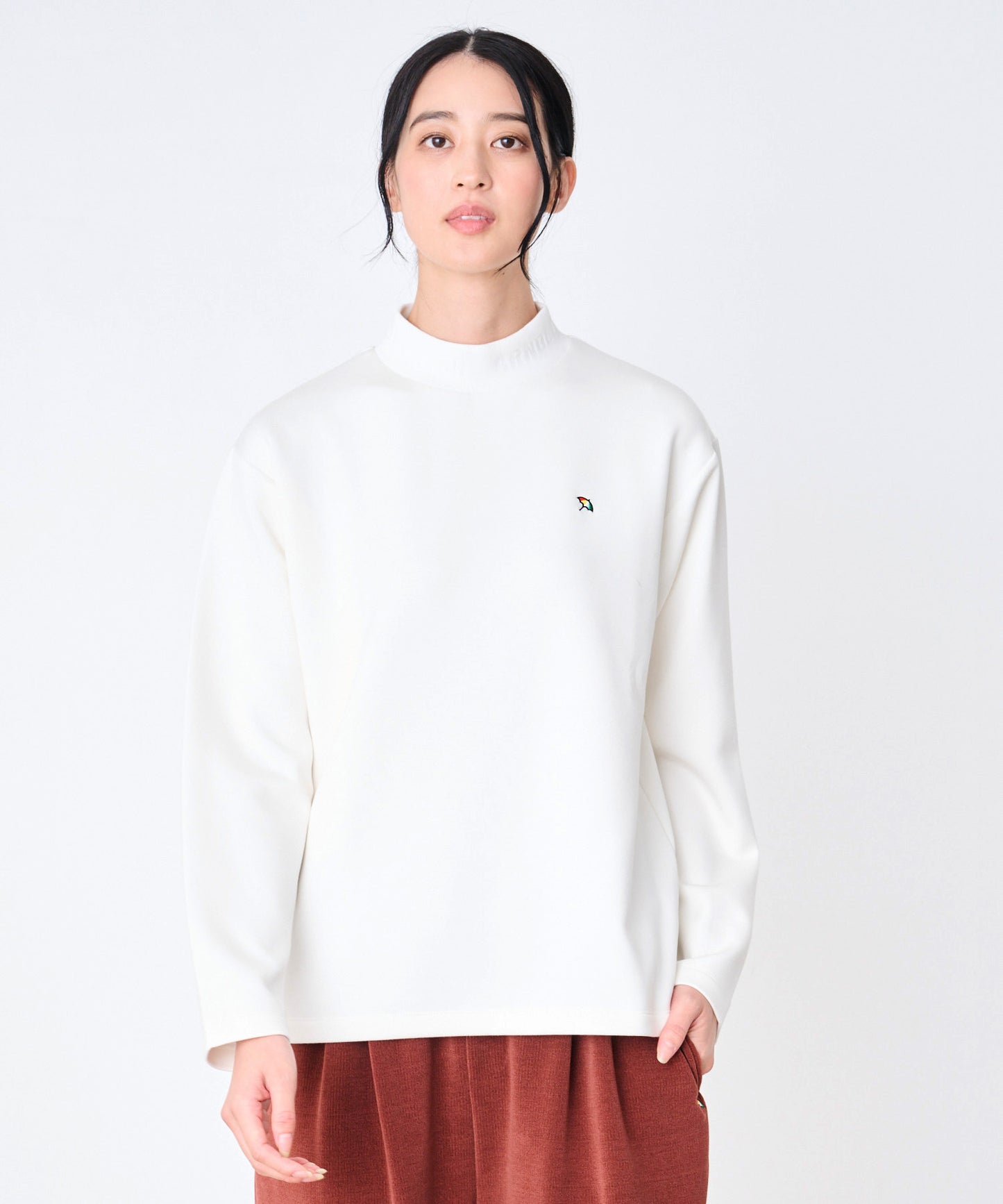 シルキーダンボールニット シェア ロゴプルオーバー