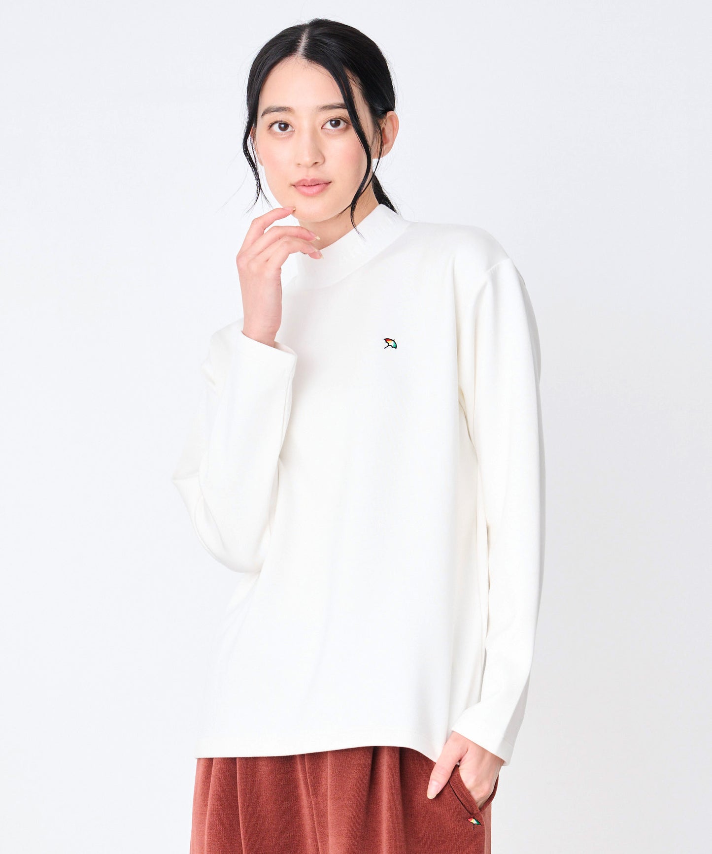 シルキーダンボールニット シェア ロゴプルオーバー