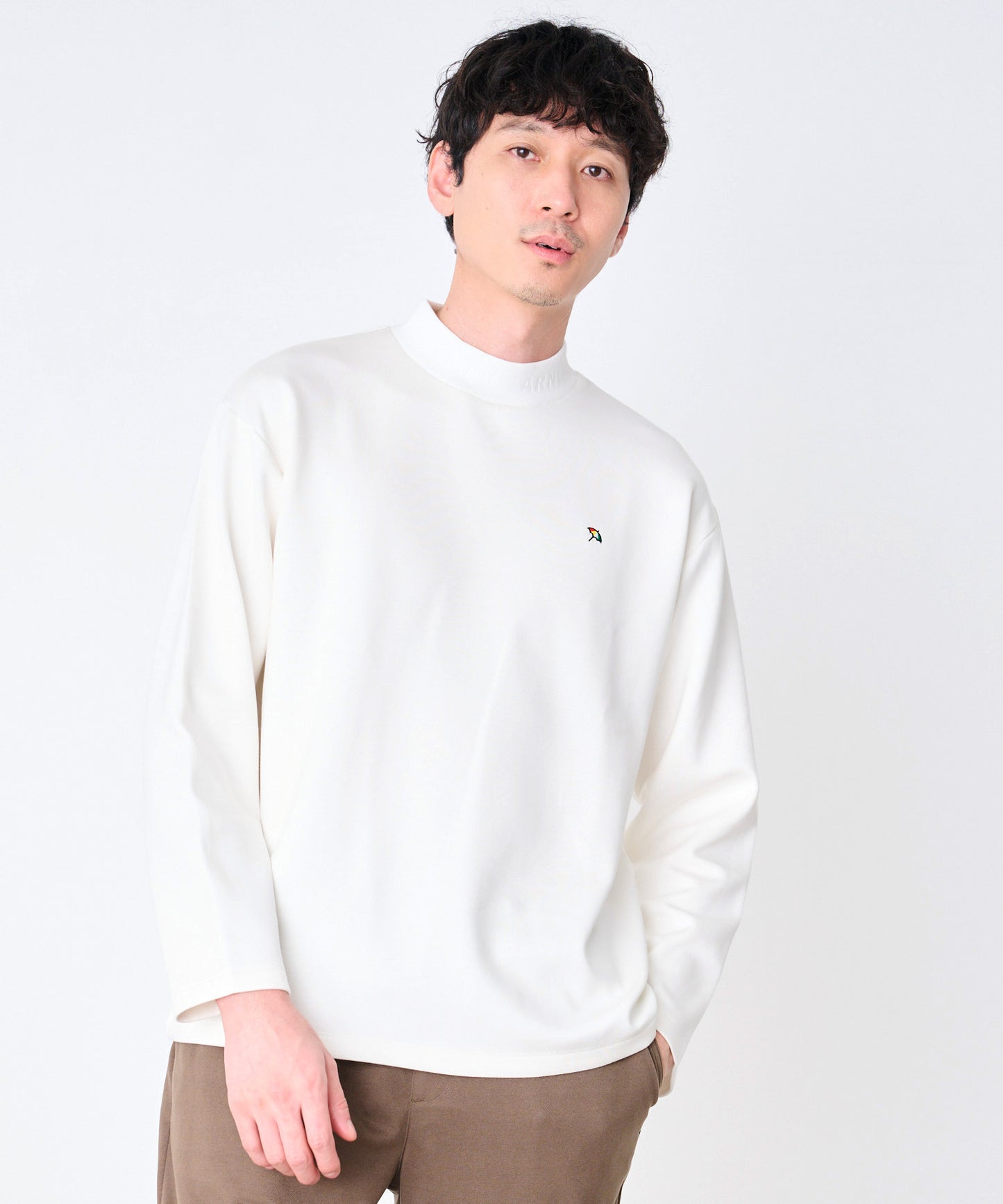 シルキーダンボールニット シェア ロゴプルオーバー