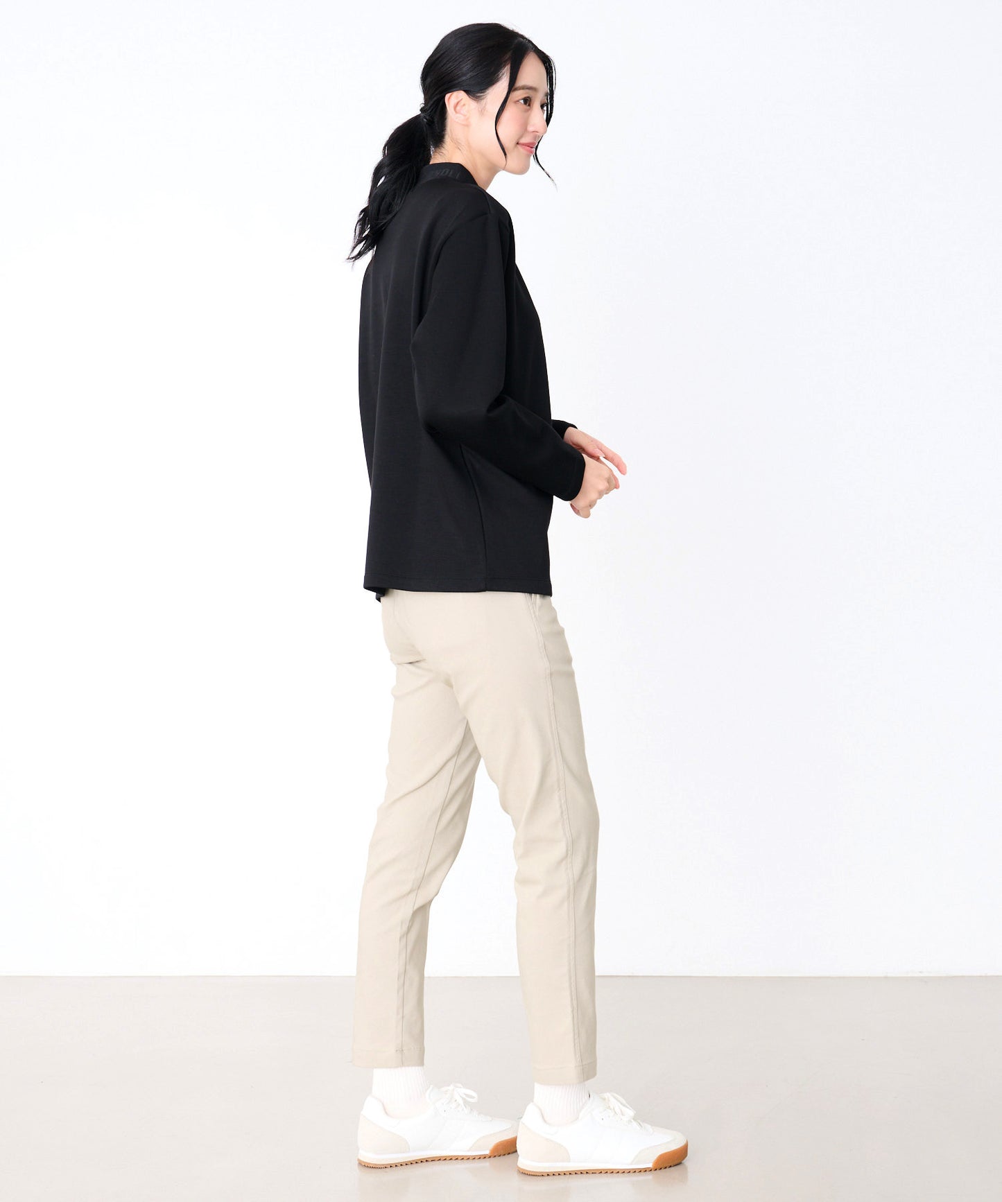 シルキーダンボールニット シェア ロゴプルオーバー