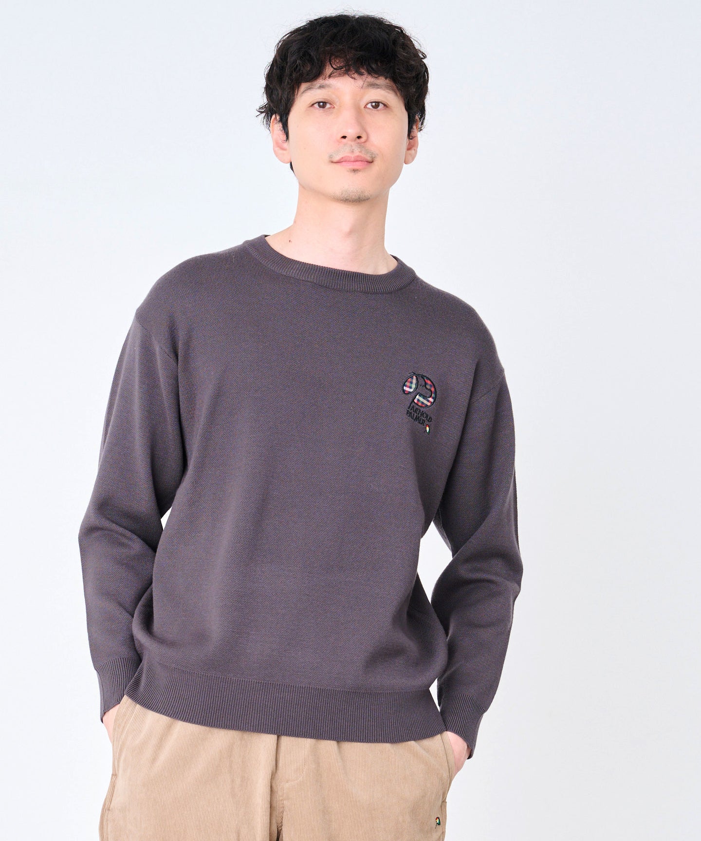 ジャガードロゴニット プルオーバー チャコールグレー