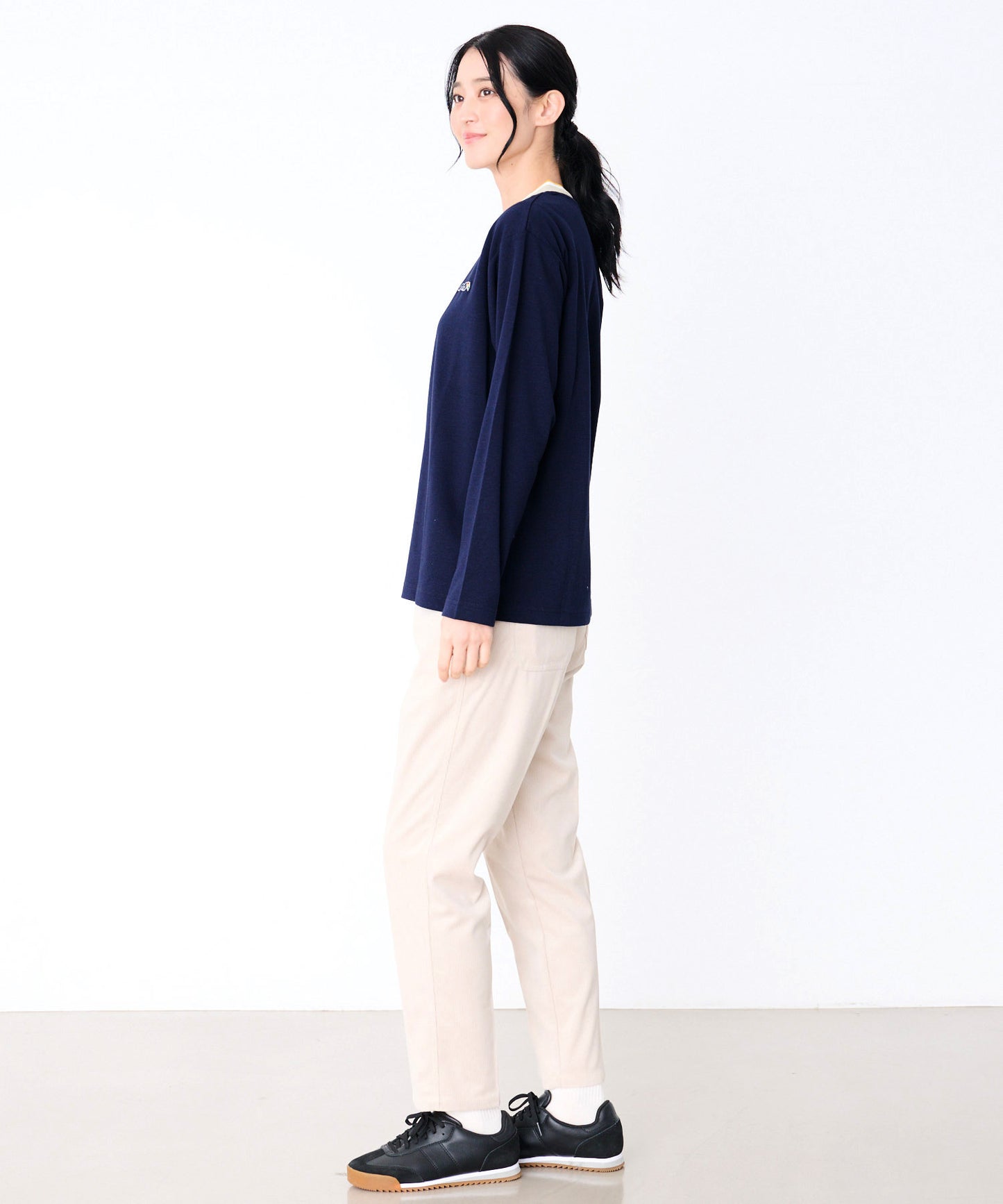 【予約】シェア カラ―リブライン Vネック ロングスリーブTシャツ