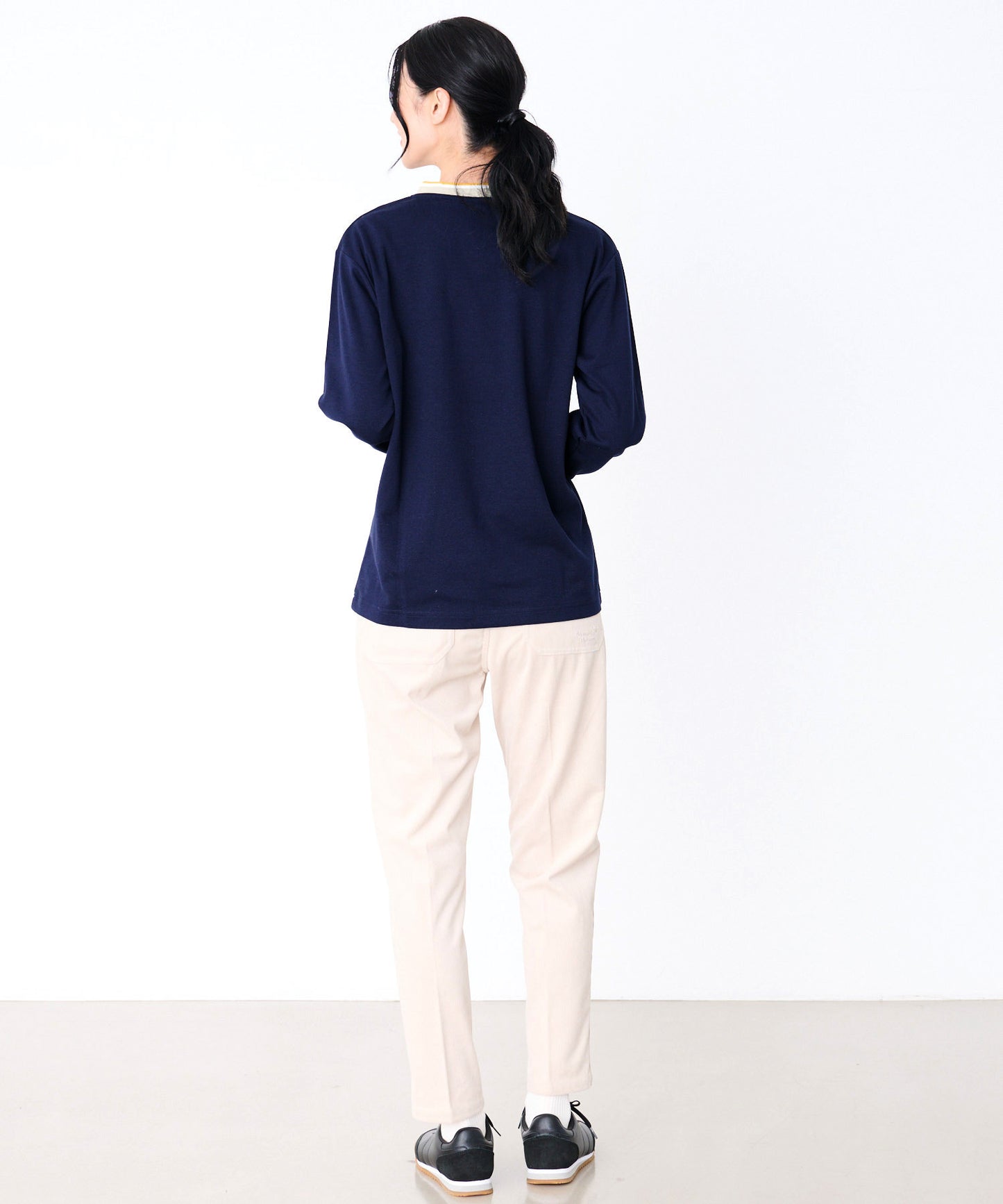 【予約】シェア カラ―リブライン Vネック ロングスリーブTシャツ