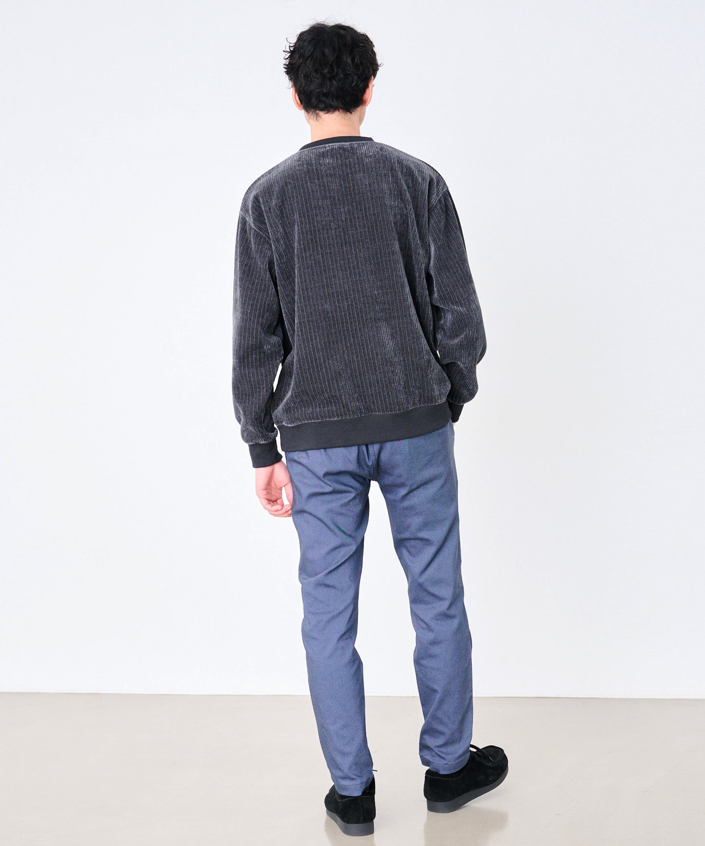 カットモール 刺繍ワッペン プルオーバー