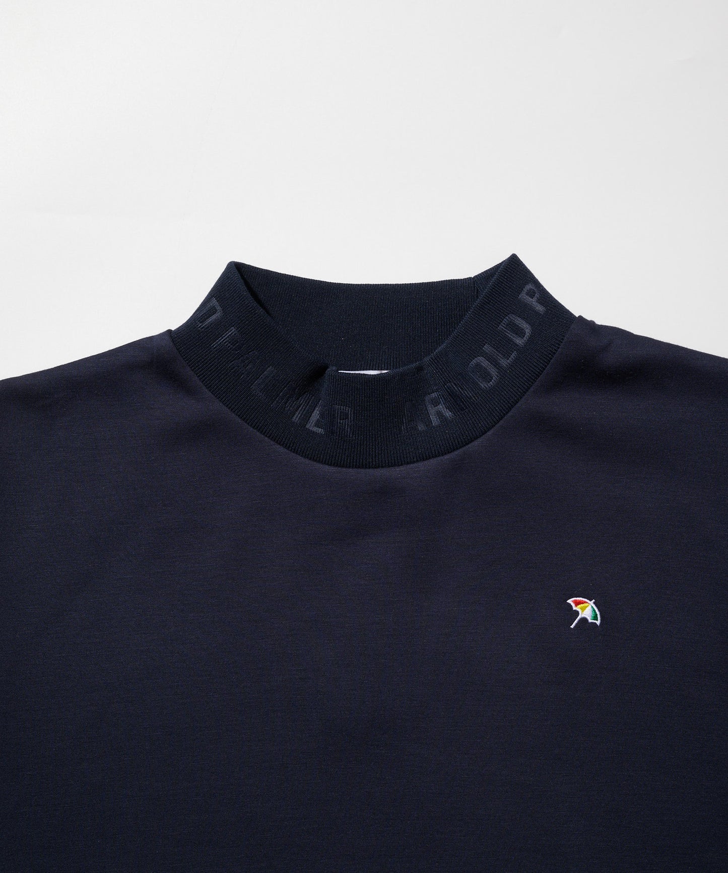 衿エンボスロゴ ワンピース