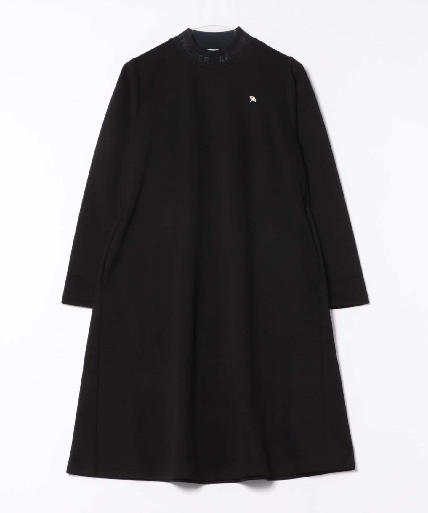 衿エンボスロゴ ワンピース