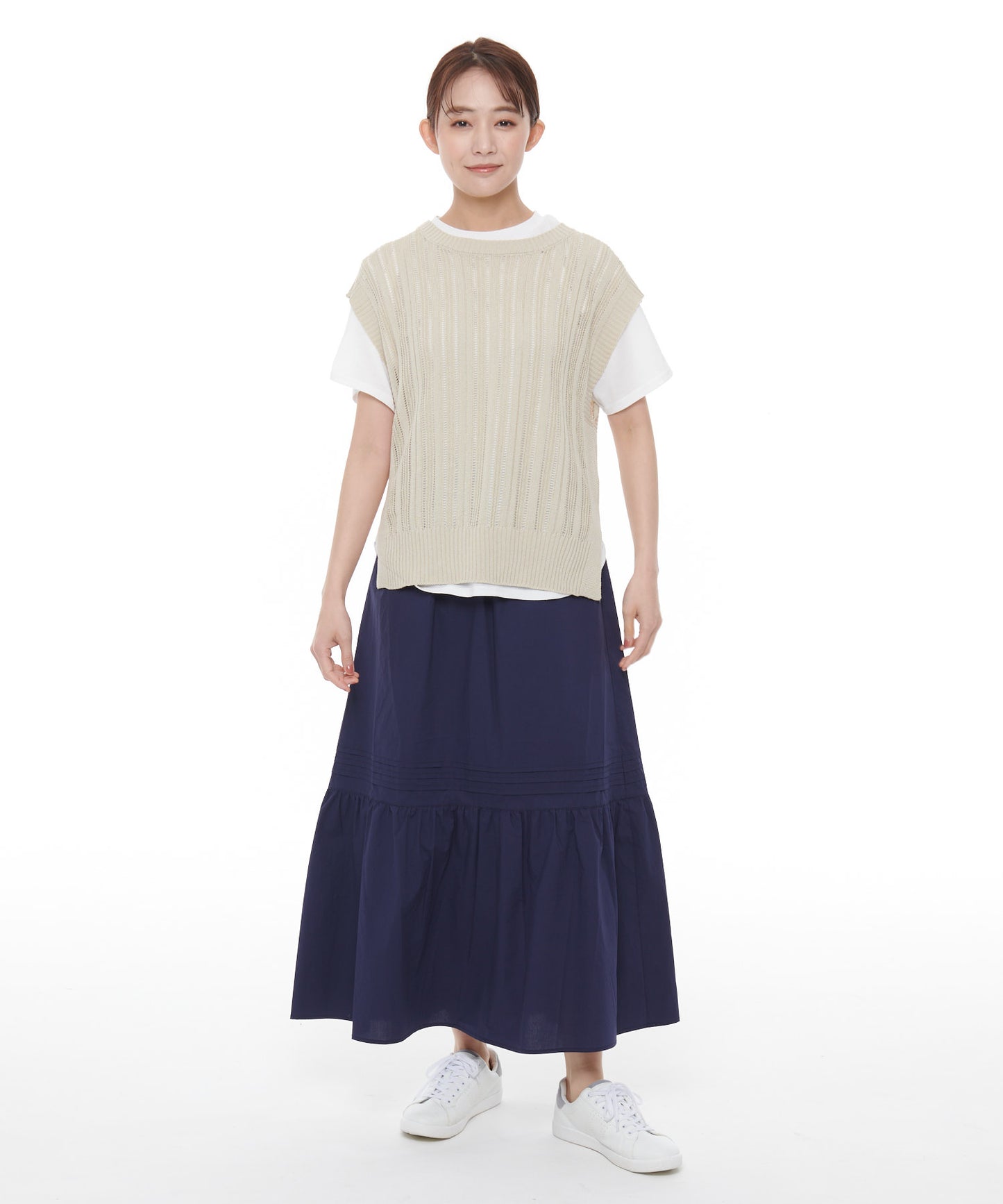 ニットベスト×ラウンドテールTシャツセット