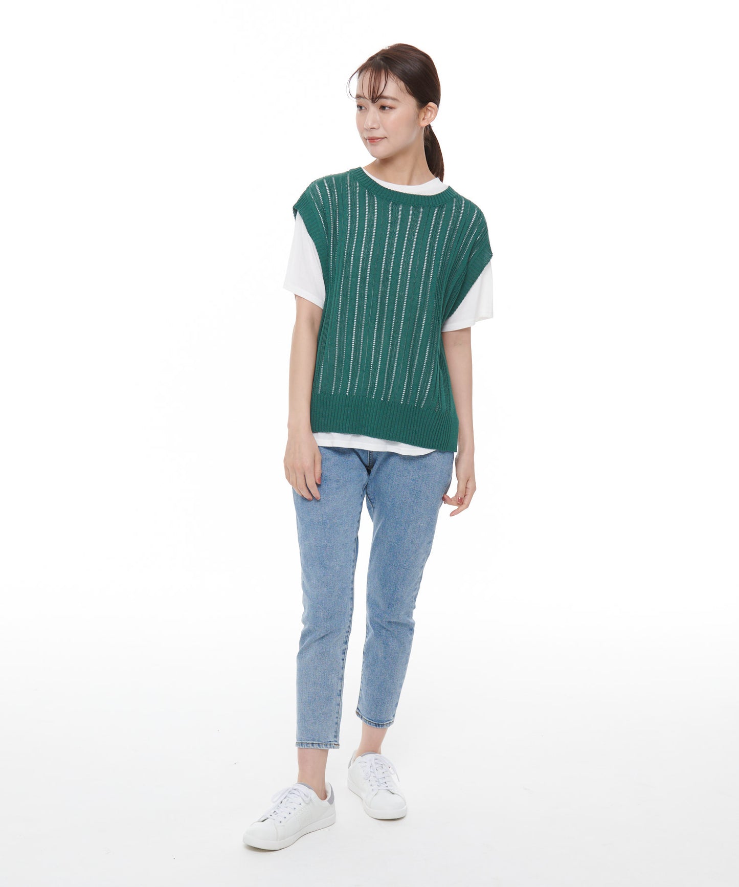 ニットベスト×ラウンドテールTシャツセット