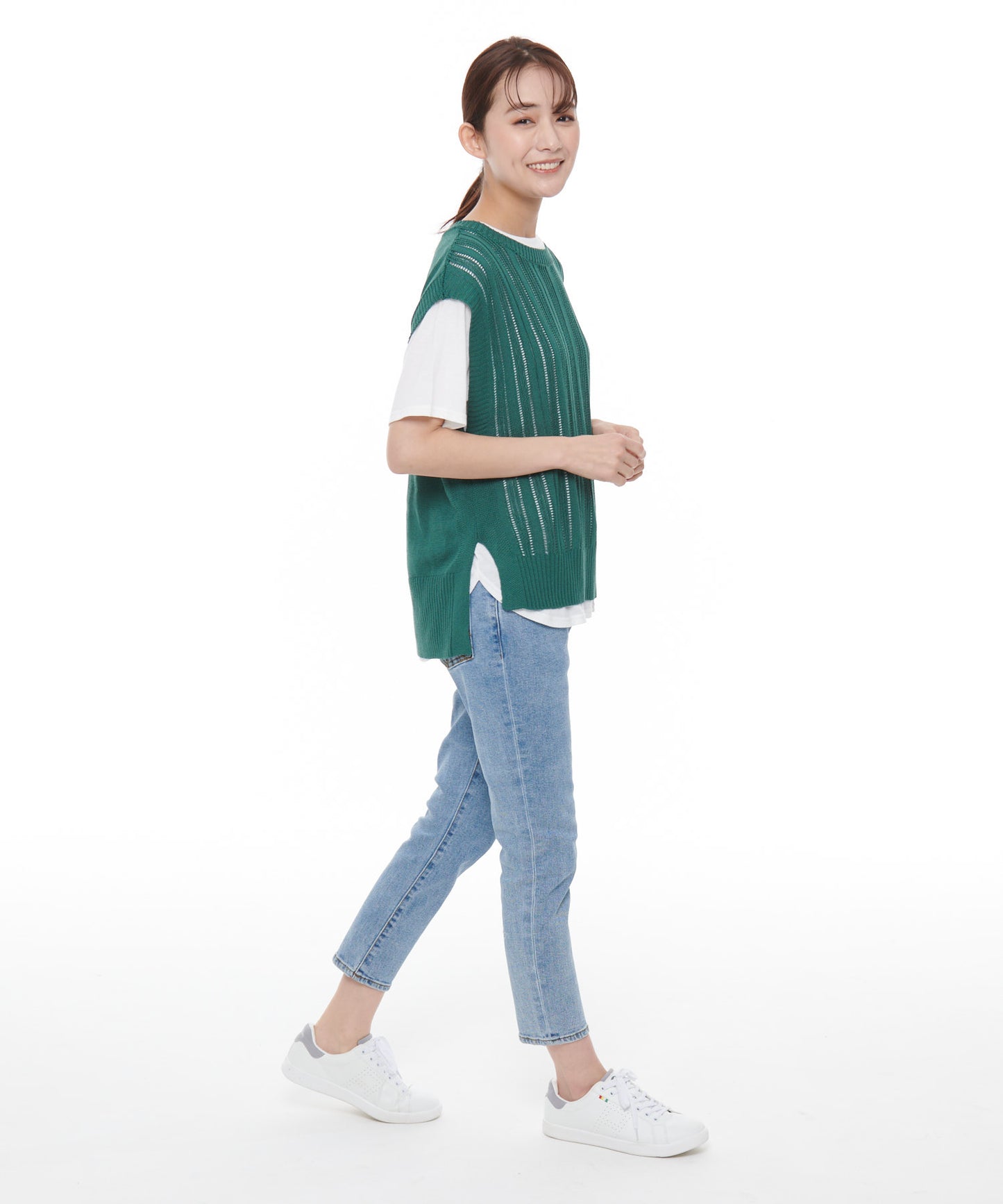 ニットベスト×ラウンドテールTシャツセット