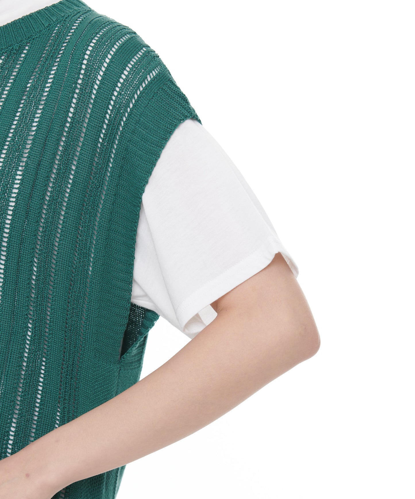 ニットベスト×ラウンドテールTシャツセット